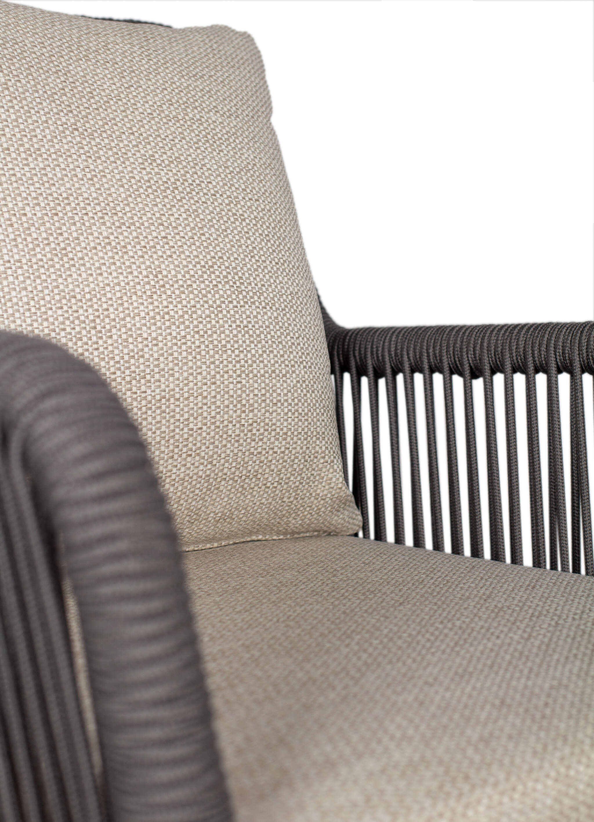 BL27020A_Diningsessel_Marbella_ivory_Rope_mit_Kissen_hellgrau _1_